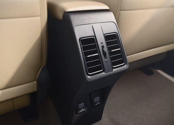 Rear AC Vent with Charging Ports